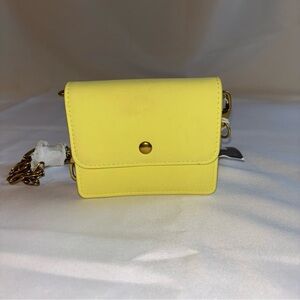 Universal Thread Yellow Mini Crossbody Bag
